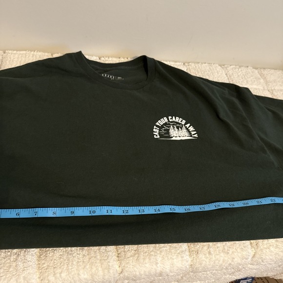Cast Your Cares Away Mens 2XL T-Shirt Fishing Outdoors Casual Athleisure - Picture 6 of 11